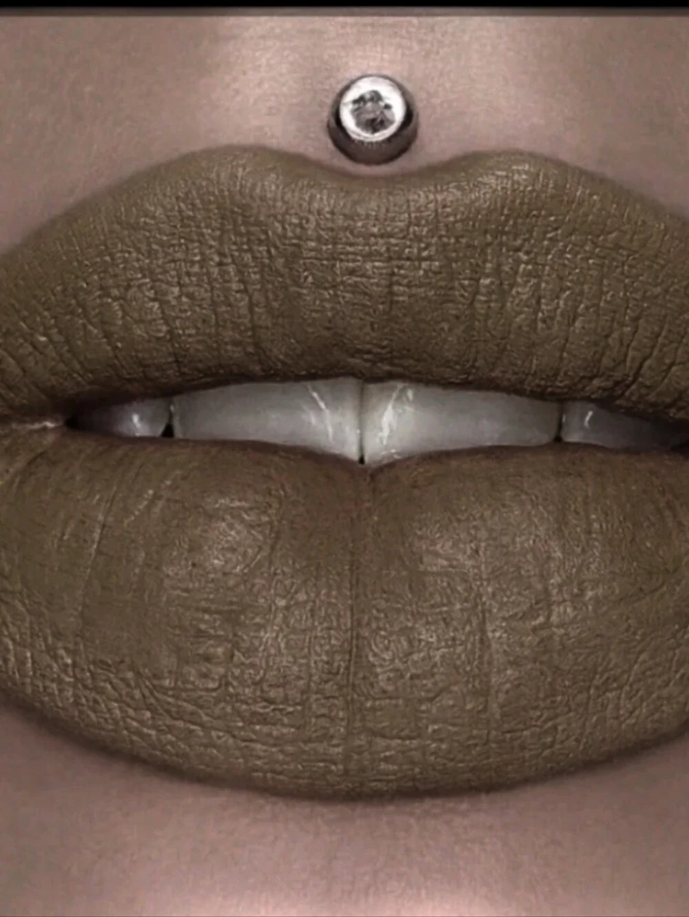 Jeffree Star Velvet Trap Matte Lipstick - 